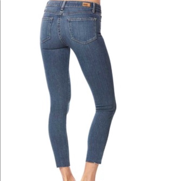 Paige Verdugo Crop - Picture 2 of 6